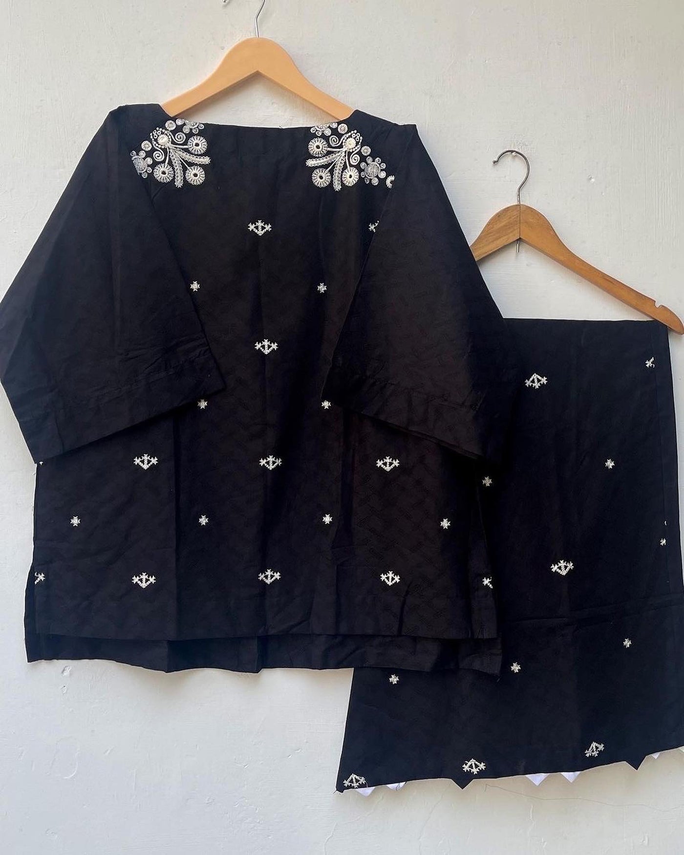 𝟐 𝐩𝐢𝐞𝐜𝐞 𝐉𝐚𝐪𝐮𝐚𝐫𝐝 𝐥𝐚𝐰𝐧