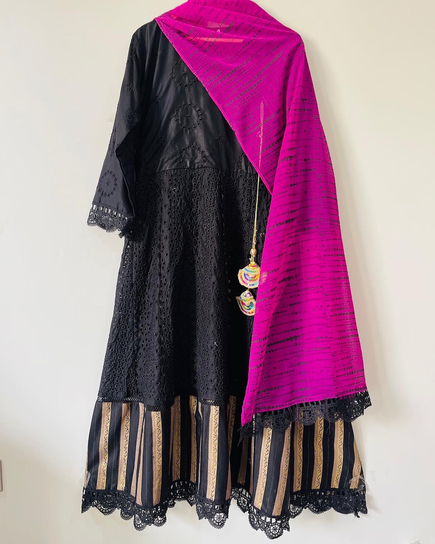 𝟑 𝐩𝐢𝐞𝐜𝐞 𝐟𝐫𝐨𝐤 𝐛𝐥𝐚𝐜𝐤