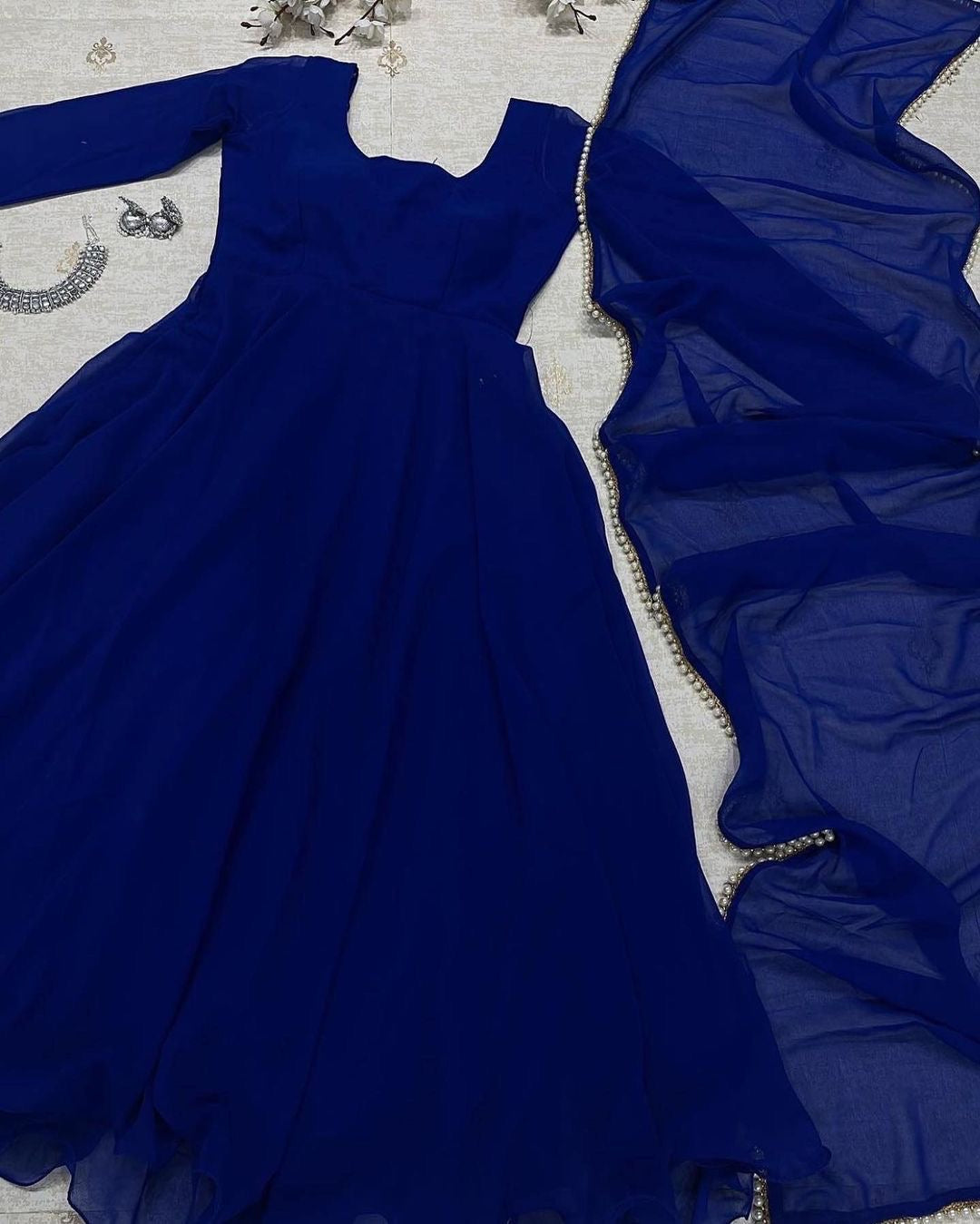 𝟐 𝐩𝐢𝐞𝐜𝐞 𝐍𝐞𝐰 𝐅𝐫𝐨𝐜𝐤